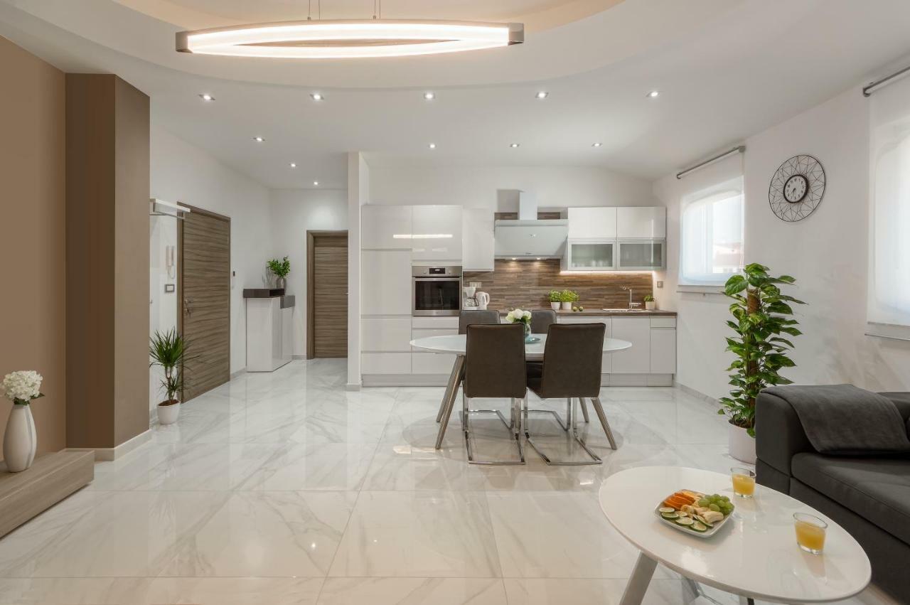 Viras Luxury Holiday Pula Exterior foto